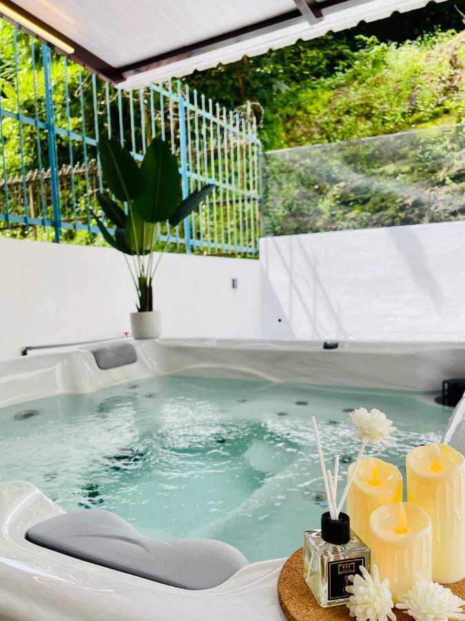 Qv Residence Langkawi - Jacuzzi, Bbq, & Steamboat Куа Екстериор снимка